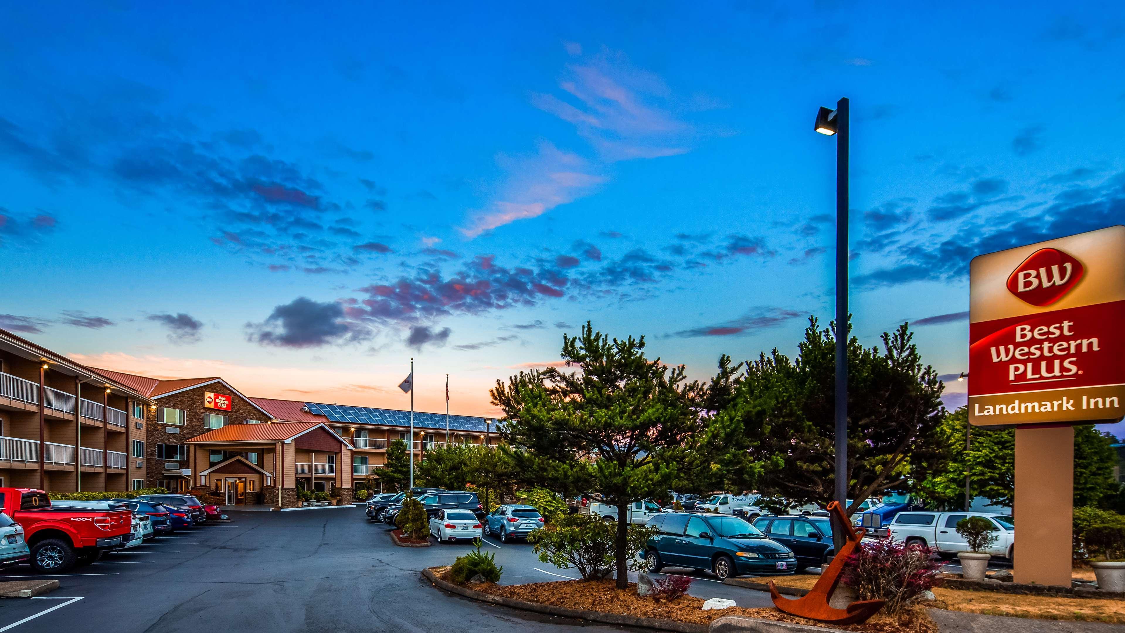 Best Western Plus Landmark Inn Lincoln City Exterior photo